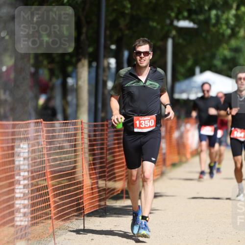 07.09.2025 - 19. Norderstedt Triathlon Michael Strokosch http://msf.ph/oto/8807512 07.09.2025 12:41:32 Laufen 164, 287, 846, 1350 meine-sportfotos.de