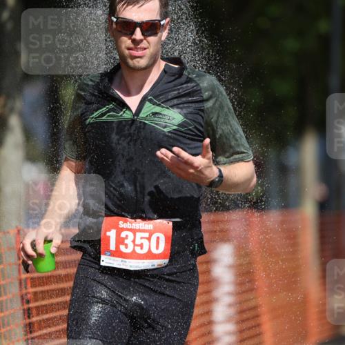 07.09.2025 - 19. Norderstedt Triathlon Michael Strokosch http://msf.ph/oto/8807583 07.09.2025 12:41:35 Laufen 164, 287, 823, 846, 1350 meine-sportfotos.de