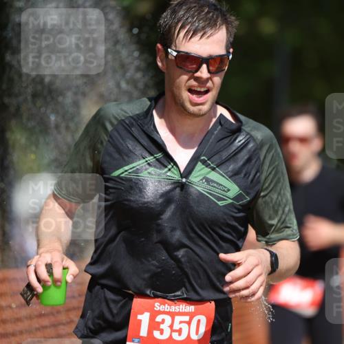 07.09.2025 - 19. Norderstedt Triathlon Michael Strokosch http://msf.ph/oto/8807596 07.09.2025 12:41:36 Laufen 164, 287, 823, 846, 1350 meine-sportfotos.de