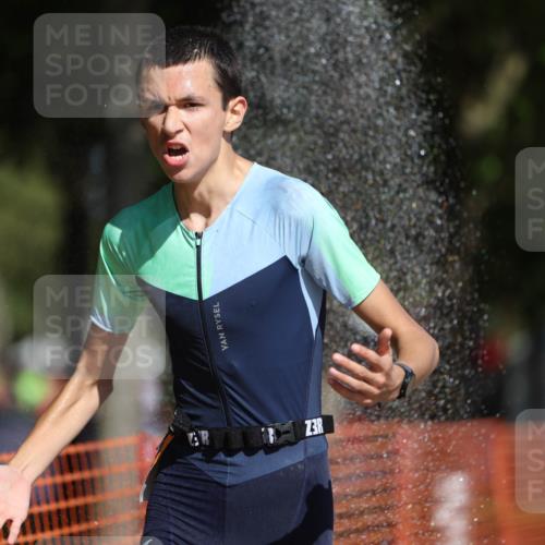 07.09.2025 - 19. Norderstedt Triathlon Michael Strokosch http://msf.ph/oto/8807628 07.09.2025 12:13:29 Laufen 765, 1161, 1182, 1190 meine-sportfotos.de