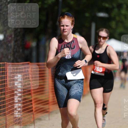 07.09.2025 - 19. Norderstedt Triathlon Michael Strokosch http://msf.ph/oto/8807636 07.09.2025 12:13:32 Laufen 765, 1161, 1182, 1190 meine-sportfotos.de