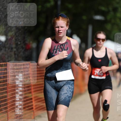 07.09.2025 - 19. Norderstedt Triathlon Michael Strokosch http://msf.ph/oto/8807637 07.09.2025 12:13:32 Laufen 765, 1161, 1182, 1190 meine-sportfotos.de