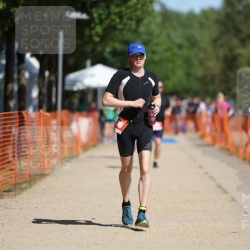 07.09.2025 - 19. Norderstedt Triathlon Michael Strokosch http://msf.ph/oto/8807677 07.09.2025 12:13:41 Laufen 306 meine-sportfotos.de
