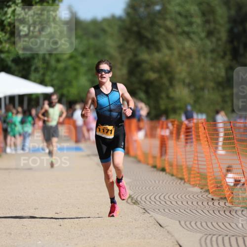 07.09.2025 - 19. Norderstedt Triathlon Michael Strokosch http://msf.ph/oto/8807717 07.09.2025 11:31:12 Laufen 1171 meine-sportfotos.de