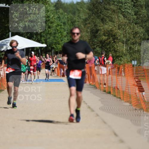 07.09.2025 - 19. Norderstedt Triathlon Michael Strokosch http://msf.ph/oto/8807721 07.09.2025 12:13:47 Laufen 287, 306, 748 meine-sportfotos.de