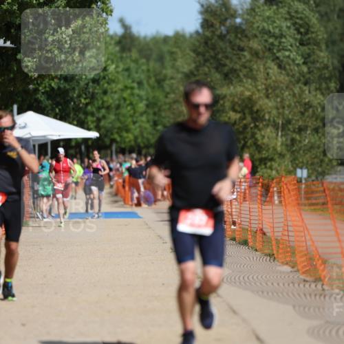 07.09.2025 - 19. Norderstedt Triathlon Michael Strokosch http://msf.ph/oto/8807732 07.09.2025 12:13:48 Laufen 287, 306, 748 meine-sportfotos.de