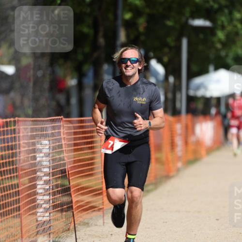 07.09.2025 - 19. Norderstedt Triathlon Michael Strokosch http://msf.ph/oto/8807754 07.09.2025 12:13:51 Laufen 287, 748 meine-sportfotos.de