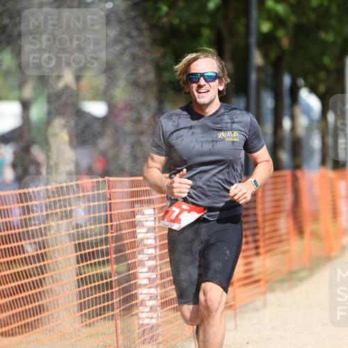 07.09.2025 - 19. Norderstedt Triathlon Michael Strokosch http://msf.ph/oto/8807763 07.09.2025 12:13:52 Laufen 287, 748 meine-sportfotos.de