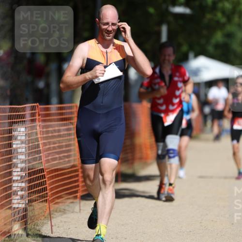 07.09.2025 - 19. Norderstedt Triathlon Michael Strokosch http://msf.ph/oto/8807769 07.09.2025 12:41:55 Laufen 756, 800, 1243, 1327 meine-sportfotos.de