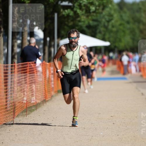 07.09.2025 - 19. Norderstedt Triathlon Michael Strokosch http://msf.ph/oto/8807802 07.09.2025 11:31:18 Laufen 196, 1171, 1198 meine-sportfotos.de