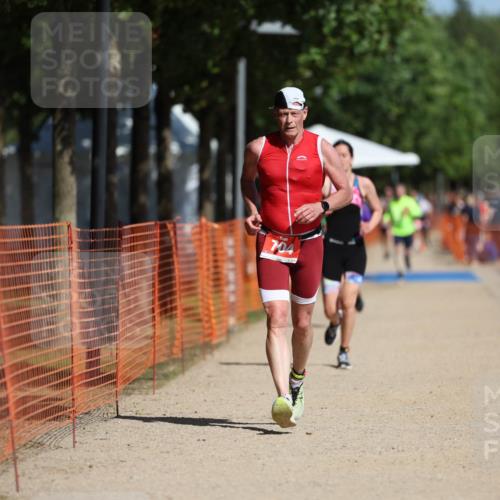 07.09.2025 - 19. Norderstedt Triathlon Michael Strokosch http://msf.ph/oto/8807806 07.09.2025 12:14:02 Laufen 704, 1334 meine-sportfotos.de