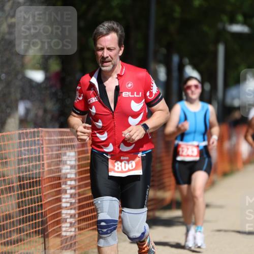 07.09.2025 - 19. Norderstedt Triathlon Michael Strokosch http://msf.ph/oto/8807810 07.09.2025 12:41:58 Laufen 756, 800, 1243, 1327 meine-sportfotos.de