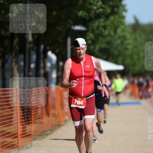 07.09.2025 - 19. Norderstedt Triathlon Michael Strokosch http://msf.ph/oto/8807829 07.09.2025 12:14:03 Laufen 704, 1334 meine-sportfotos.de
