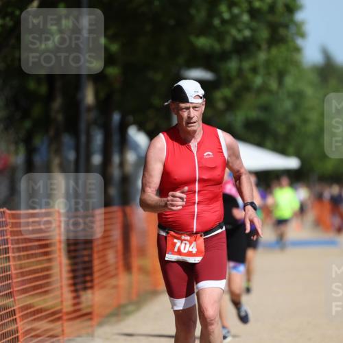 07.09.2025 - 19. Norderstedt Triathlon Michael Strokosch http://msf.ph/oto/8807835 07.09.2025 12:14:04 Laufen 704, 1334 meine-sportfotos.de
