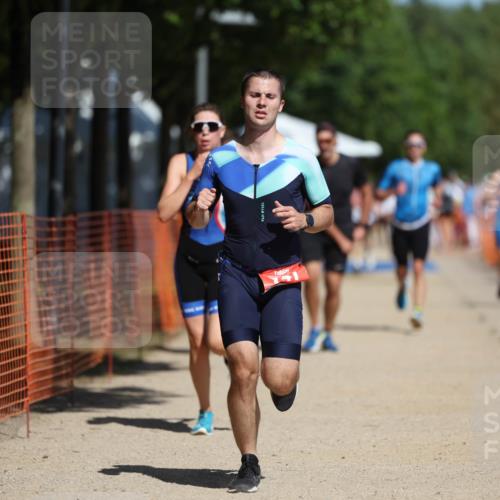 07.09.2025 - 19. Norderstedt Triathlon Michael Strokosch http://msf.ph/oto/8807892 07.09.2025 12:42:06 Laufen 168, 189, 215, 717, 741, 1327 meine-sportfotos.de