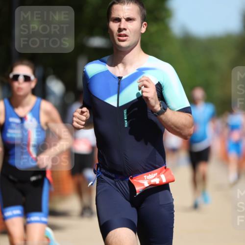 07.09.2025 - 19. Norderstedt Triathlon Michael Strokosch http://msf.ph/oto/8807914 07.09.2025 12:42:08 Laufen 168, 189, 215, 717, 741 meine-sportfotos.de