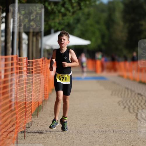 07.09.2025 - 19. Norderstedt Triathlon Michael Strokosch http://msf.ph/oto/8807968 07.09.2025 09:50:18 Laufen 571 meine-sportfotos.de