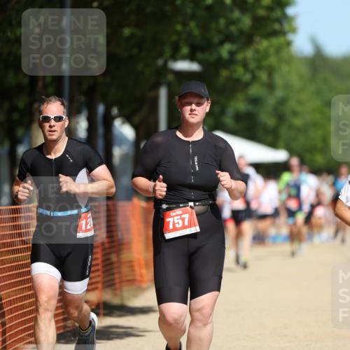 07.09.2025 - 19. Norderstedt Triathlon Michael Strokosch http://msf.ph/oto/8807999 07.09.2025 12:42:23 Laufen 169, 757, 793, 1280, 1300 meine-sportfotos.de