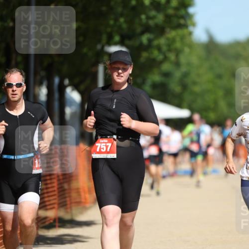 07.09.2025 - 19. Norderstedt Triathlon Michael Strokosch http://msf.ph/oto/8808003 07.09.2025 12:42:23 Laufen 169, 757, 793, 1280, 1300 meine-sportfotos.de