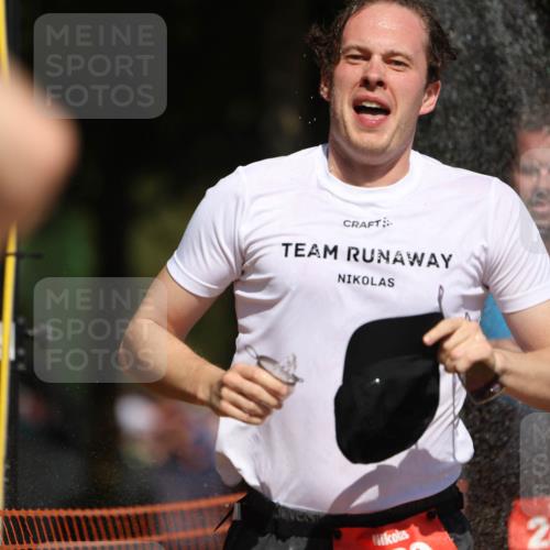 07.09.2025 - 19. Norderstedt Triathlon Michael Strokosch http://msf.ph/oto/8808102 07.09.2025 12:42:40 Laufen 139, 244, 261, 780, 827, 828, 1277, 1358, 1398 meine-sportfotos.de