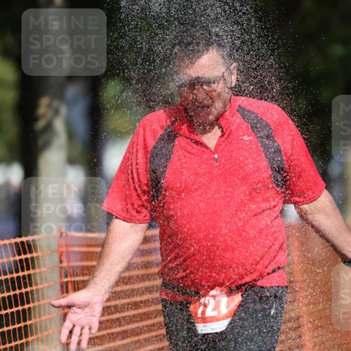 07.09.2025 - 19. Norderstedt Triathlon Michael Strokosch http://msf.ph/oto/8808153 07.09.2025 12:42:53 Laufen 727 meine-sportfotos.de