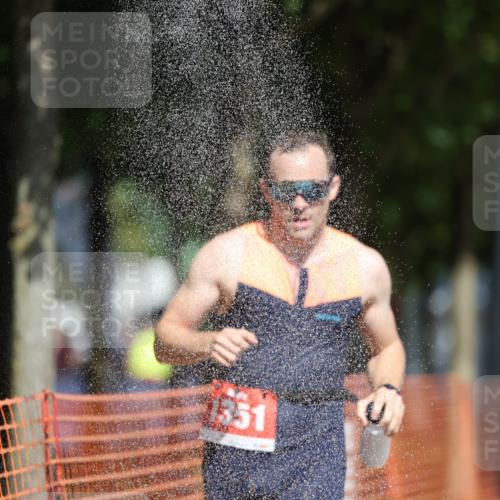 07.09.2025 - 19. Norderstedt Triathlon Michael Strokosch http://msf.ph/oto/8808260 07.09.2025 12:43:15 Laufen 818, 1294, 1351, 1379 meine-sportfotos.de