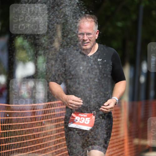 07.09.2025 - 19. Norderstedt Triathlon Michael Strokosch http://msf.ph/oto/8808349 07.09.2025 12:43:31 Laufen 835, 1268, 1380 meine-sportfotos.de