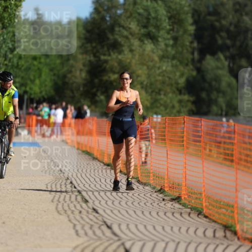 07.09.2025 - 19. Norderstedt Triathlon Michael Strokosch http://msf.ph/oto/8808386 07.09.2025 10:30:24 Laufen 1111, 1144 meine-sportfotos.de