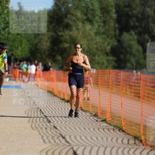 07.09.2025 - 19. Norderstedt Triathlon Michael Strokosch http://msf.ph/oto/8808390 07.09.2025 10:30:24 Laufen 1111, 1144 meine-sportfotos.de