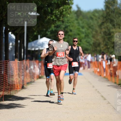 07.09.2025 - 19. Norderstedt Triathlon Michael Strokosch http://msf.ph/oto/8808427 07.09.2025 12:44:08 Laufen 212, 701, 850 meine-sportfotos.de