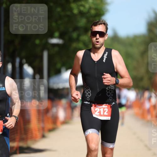 07.09.2025 - 19. Norderstedt Triathlon Michael Strokosch http://msf.ph/oto/8808482 07.09.2025 12:44:13 Laufen 212, 701, 850 meine-sportfotos.de