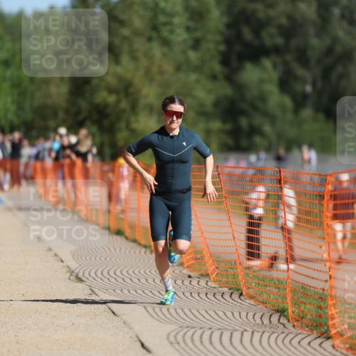 07.09.2025 - 19. Norderstedt Triathlon Michael Strokosch http://msf.ph/oto/8808554 07.09.2025 11:33:53 Laufen 1227 meine-sportfotos.de