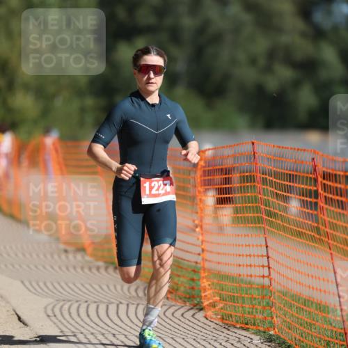07.09.2025 - 19. Norderstedt Triathlon Michael Strokosch http://msf.ph/oto/8808577 07.09.2025 11:33:55 Laufen 1227 meine-sportfotos.de