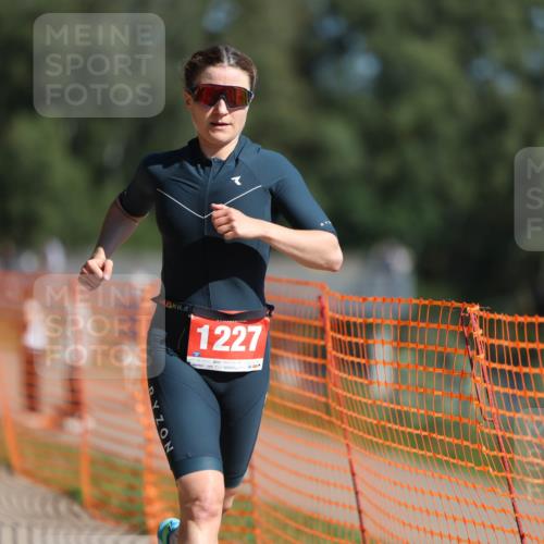07.09.2025 - 19. Norderstedt Triathlon Michael Strokosch http://msf.ph/oto/8808588 07.09.2025 11:33:55 Laufen 1227 meine-sportfotos.de