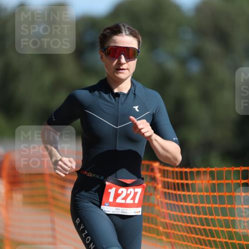 07.09.2025 - 19. Norderstedt Triathlon Michael Strokosch http://msf.ph/oto/8808596 07.09.2025 11:33:56 Laufen 1227 meine-sportfotos.de
