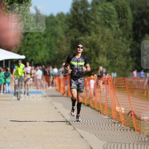 07.09.2025 - 19. Norderstedt Triathlon Michael Strokosch http://msf.ph/oto/8808675 07.09.2025 11:34:25 Laufen 276, 1173, 1175 meine-sportfotos.de