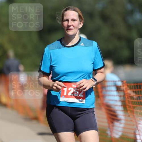 07.09.2025 - 19. Norderstedt Triathlon Michael Strokosch http://msf.ph/oto/8808794 07.09.2025 12:44:59 Laufen 258, 811, 1252, 1338 meine-sportfotos.de