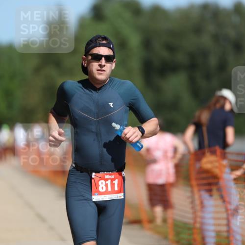 07.09.2025 - 19. Norderstedt Triathlon Michael Strokosch http://msf.ph/oto/8808818 07.09.2025 12:45:04 Laufen 811, 1241 meine-sportfotos.de