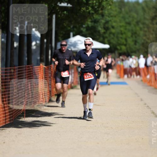 07.09.2025 - 19. Norderstedt Triathlon Michael Strokosch http://msf.ph/oto/8808829 07.09.2025 12:45:06 Laufen 729, 811, 1241 meine-sportfotos.de