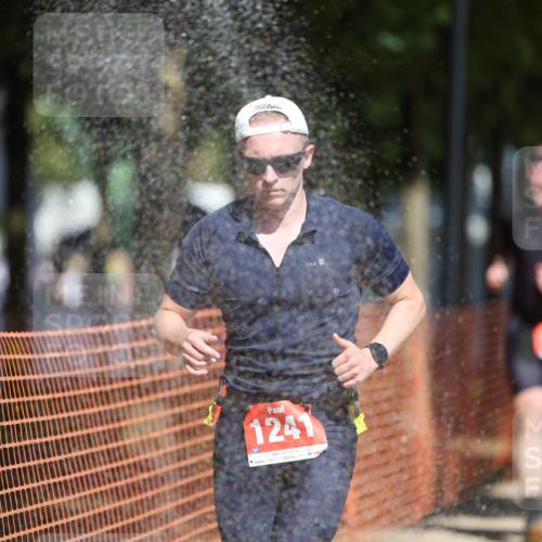07.09.2025 - 19. Norderstedt Triathlon Michael Strokosch http://msf.ph/oto/8808851 07.09.2025 12:45:10 Laufen 729, 1241, 1343 meine-sportfotos.de