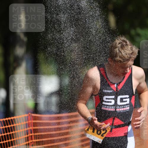07.09.2025 - 19. Norderstedt Triathlon Michael Strokosch http://msf.ph/oto/8808863 07.09.2025 11:35:23 Laufen 1162, 1172 meine-sportfotos.de