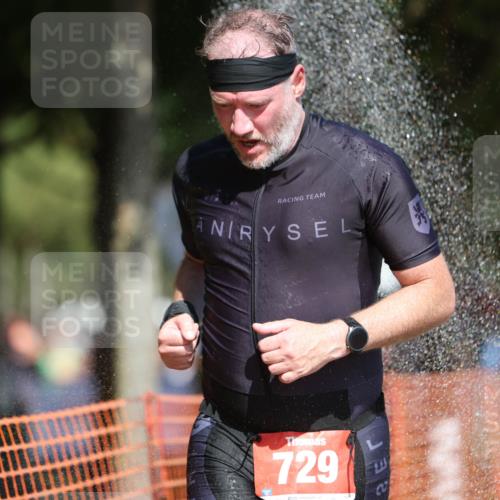 07.09.2025 - 19. Norderstedt Triathlon Michael Strokosch http://msf.ph/oto/8808899 07.09.2025 12:45:15 Laufen 729, 1241, 1343 meine-sportfotos.de