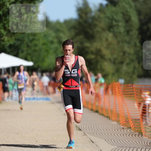 07.09.2025 - 19. Norderstedt Triathlon Michael Strokosch http://msf.ph/oto/8808904 07.09.2025 11:35:45 Laufen 1186 meine-sportfotos.de