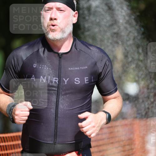 07.09.2025 - 19. Norderstedt Triathlon Michael Strokosch http://msf.ph/oto/8808907 07.09.2025 12:45:16 Laufen 729, 1272, 1343 meine-sportfotos.de