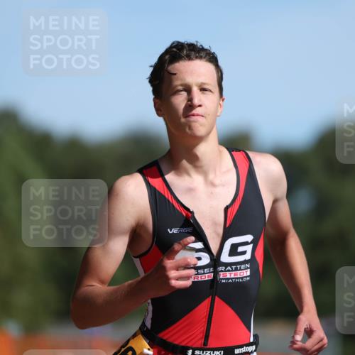 07.09.2025 - 19. Norderstedt Triathlon Michael Strokosch http://msf.ph/oto/8808952 07.09.2025 11:35:48 Laufen 1179, 1186 meine-sportfotos.de