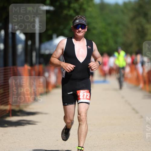 07.09.2025 - 19. Norderstedt Triathlon Michael Strokosch http://msf.ph/oto/8808980 07.09.2025 12:45:23 Laufen 1272 meine-sportfotos.de