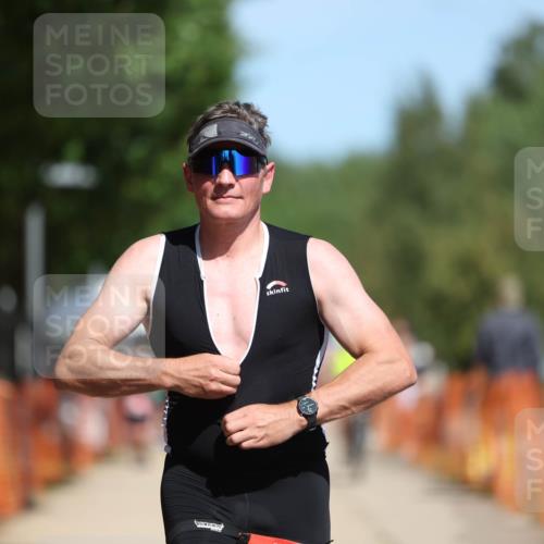 07.09.2025 - 19. Norderstedt Triathlon Michael Strokosch http://msf.ph/oto/8809007 07.09.2025 12:45:25 Laufen 1272 meine-sportfotos.de