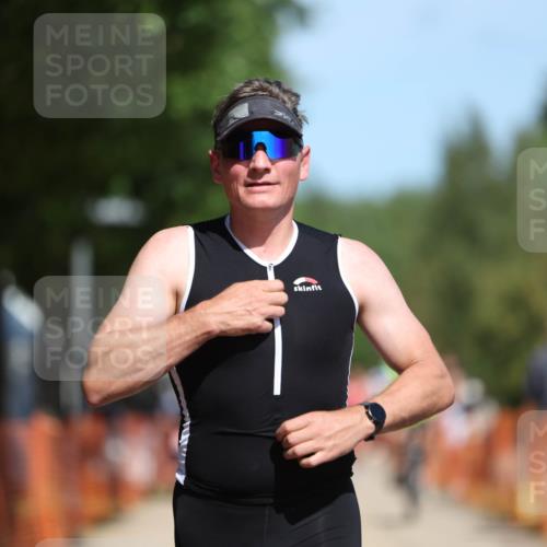 07.09.2025 - 19. Norderstedt Triathlon Michael Strokosch http://msf.ph/oto/8809012 07.09.2025 12:45:25 Laufen 1272 meine-sportfotos.de