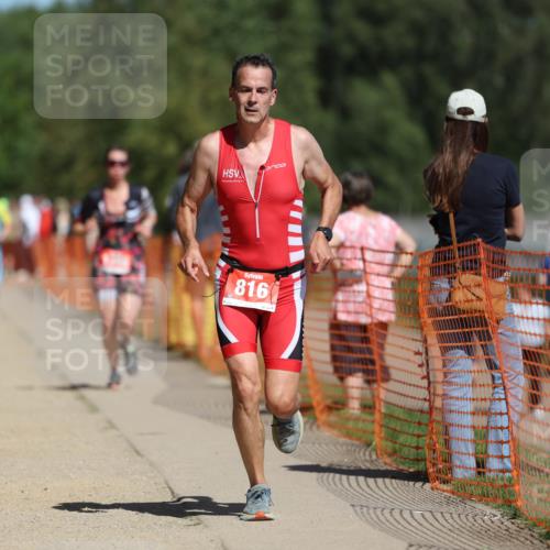 07.09.2025 - 19. Norderstedt Triathlon Michael Strokosch http://msf.ph/oto/8809060 07.09.2025 12:45:39 Laufen 184, 267, 816, 1386, 1397 meine-sportfotos.de