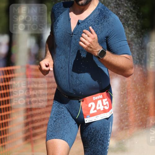 07.09.2025 - 19. Norderstedt Triathlon Michael Strokosch http://msf.ph/oto/8809116 07.09.2025 12:45:49 Laufen 226, 245, 1246, 1329, 1386 meine-sportfotos.de